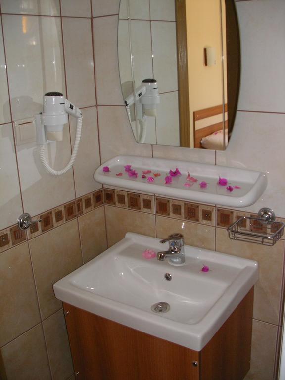 Ercan Han Hotel İçmeler Quarto foto